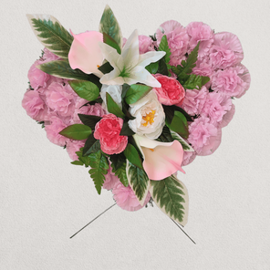 Траурный венок на похороны сердце розовое